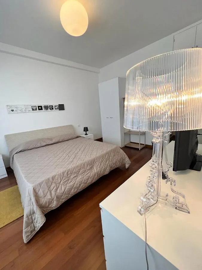 Piazza Italia Luxury Apartment Chianciano Terme 0*,  Italia